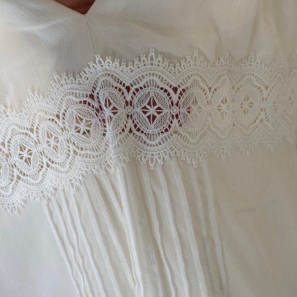 NWT Abercrombie & Fitch - Lace Trim Ivory Mini Dress - Size: Medium - Picture 6 of 16